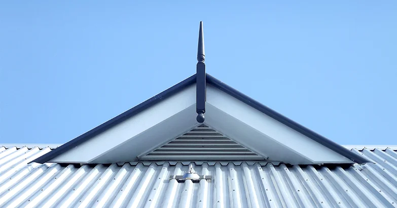Metal Roof vs Tiled roof